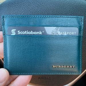 Brand NEW Burberry leather unisex card holder / wallet